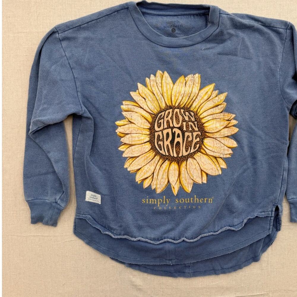 Simply Southern  "Grow in Grace" Sunflower Long-Sleeve Tee - Blue